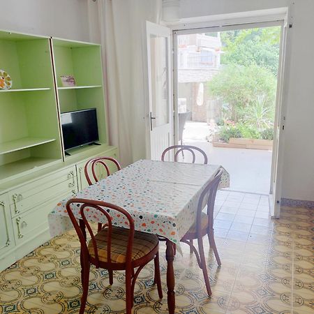 Brela Beach Retreat Apartment Екстериор снимка
